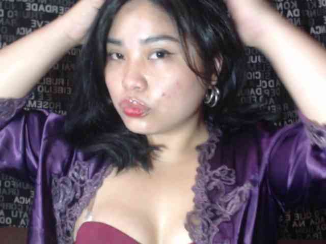 Meomi25 webcam