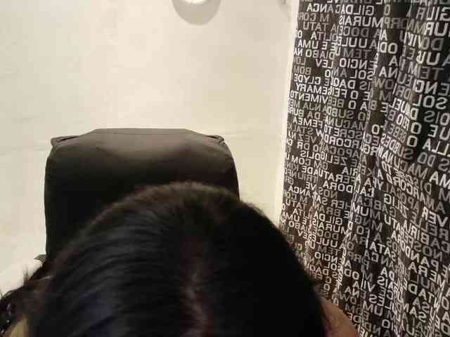 Meomi25 bongacams