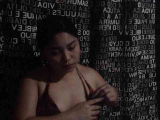 Meomi25 webcam