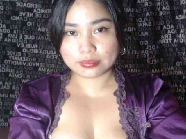 Meomi25 webcam