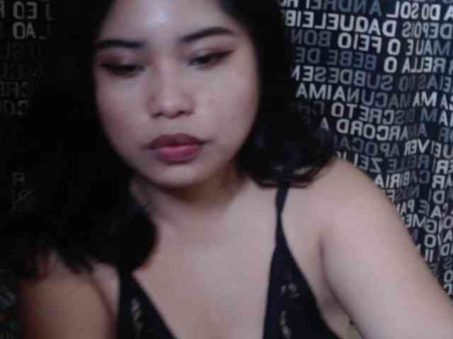 Meomi25 webcam