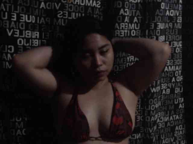 Meomi25 webcam