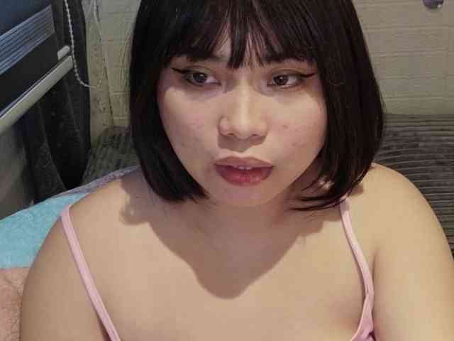 Meomi25 webcam