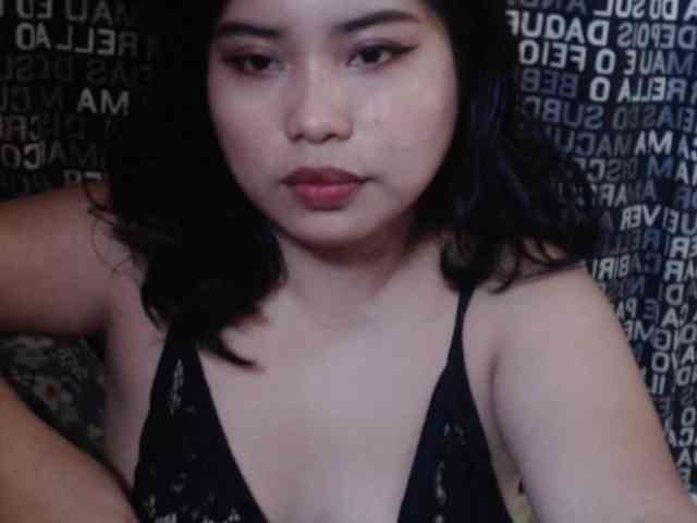 Meomi25 webcam