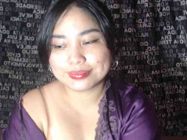Meomi25 webcam