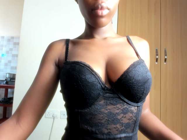 hornysexxy1 live webcam show
