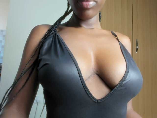 hornysexxy1 live webcam show
