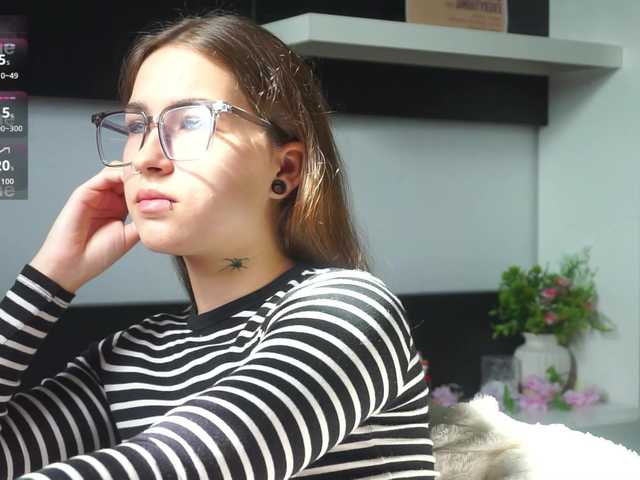 EvaVonMarx live cam preview