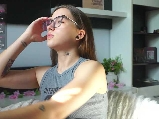 Sun-and-Luna live cam on BongaCams