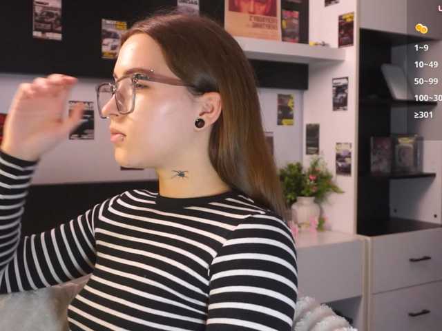 EvaVonMarx live cam on BongaCams
