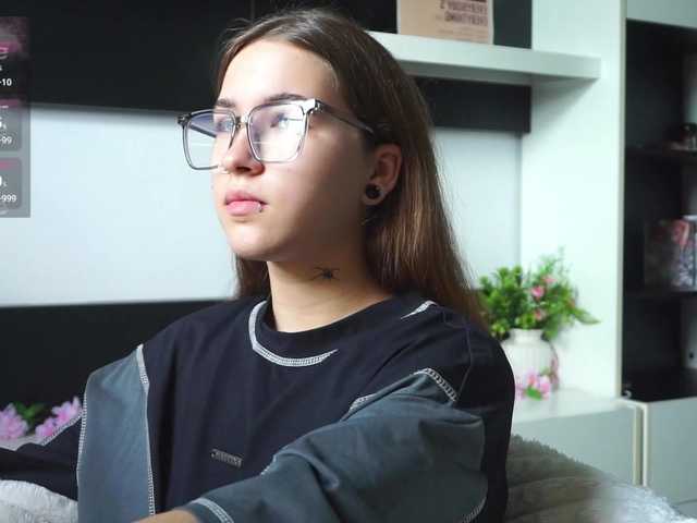 EvaVonMarx — live female cam