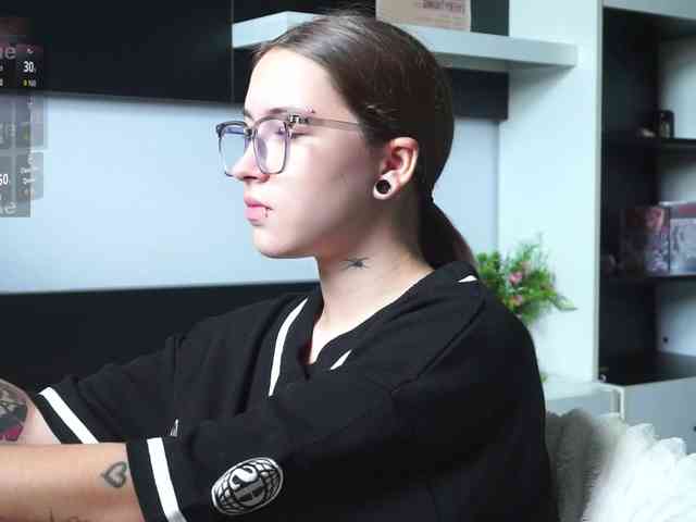 EvaVonMarx webcam