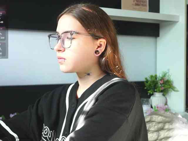 EvaVonMarx webcam