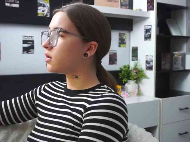 EvaVonMarx webcam