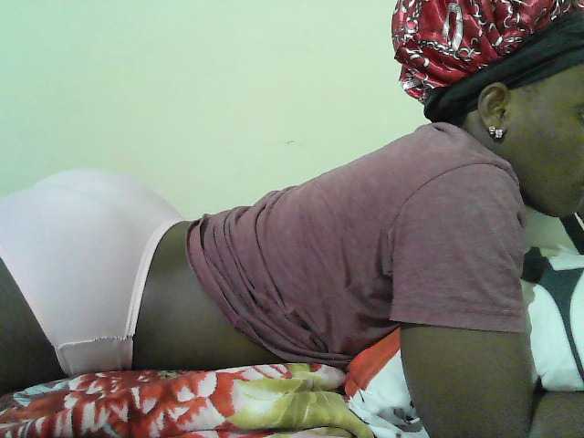 Cute-nina live cam on BongaCams