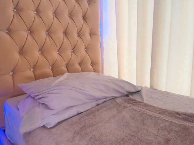 Katalleiah live cam on BongaCams
