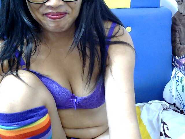 Karenne live cam on BongaCams