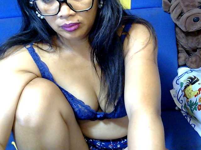 Karenne's BongaCams show and profile