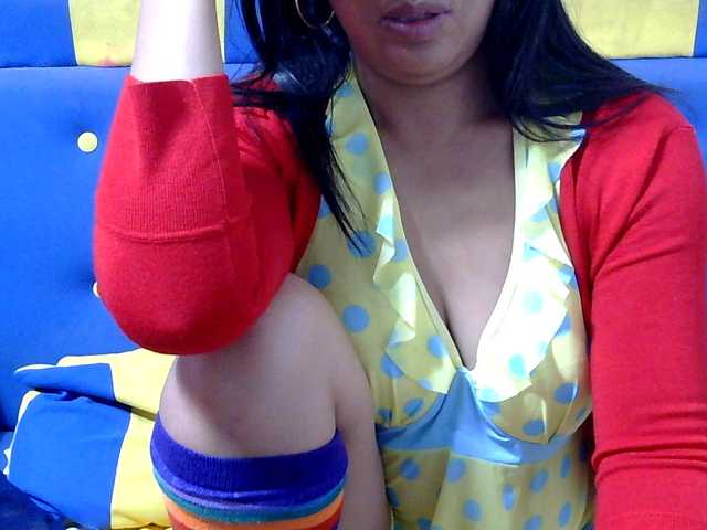 Karenne live cam on BongaCams
