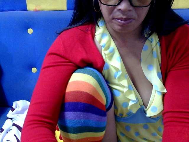 Karenne live cam on BongaCams