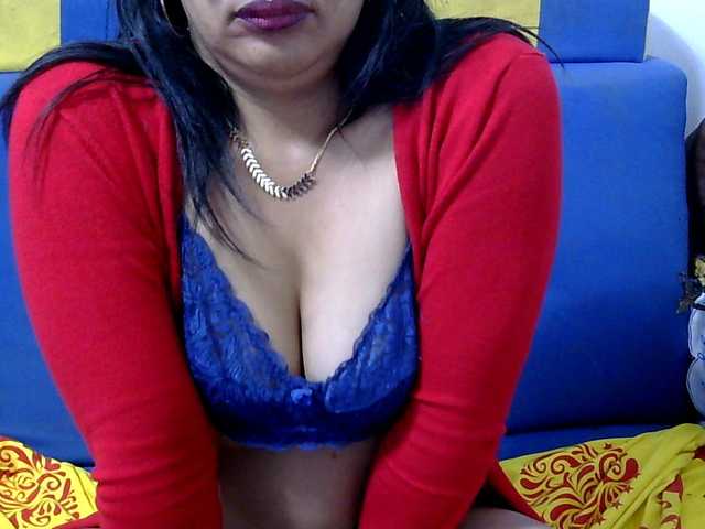 Karenne live cam on BongaCams