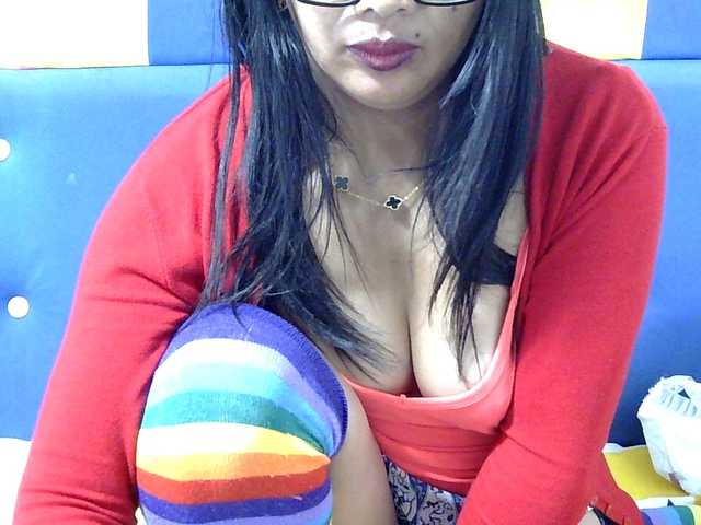 Karenne live cam on BongaCams
