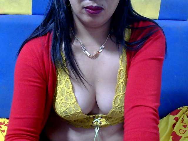 le modèle Annahsimple est en webcam porno dans un show sur le site bongacams, il possède les tags suivants: Latino/Hispanic,Brunette,Hairy