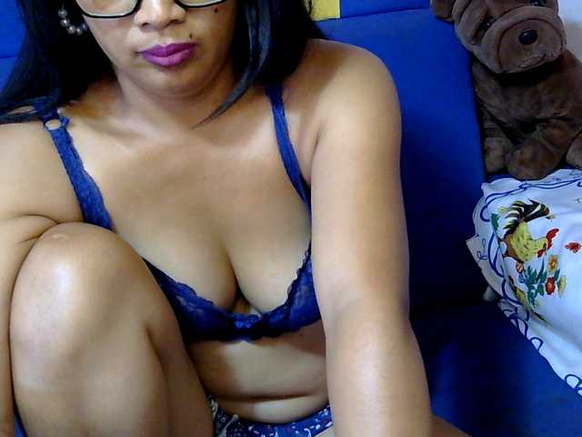 Karenne's BongaCams show and profile