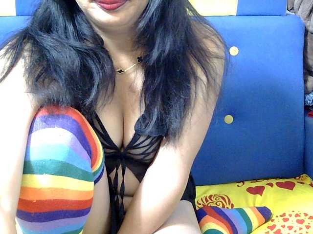 Karenne live cam on BongaCams