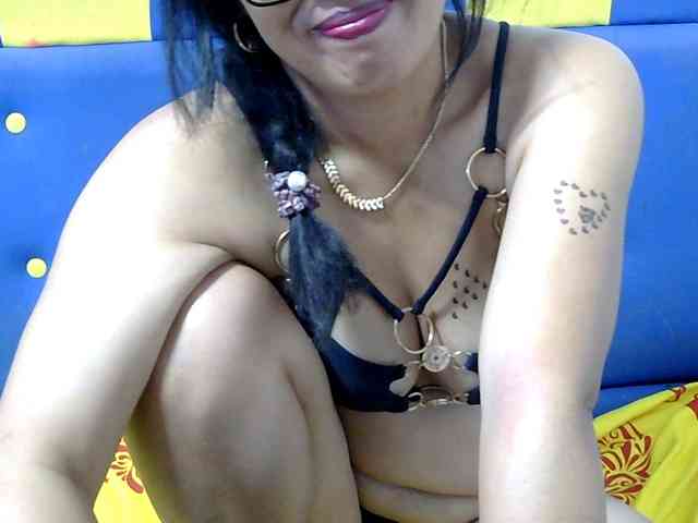 Karenne Live Webcam on BongaCams