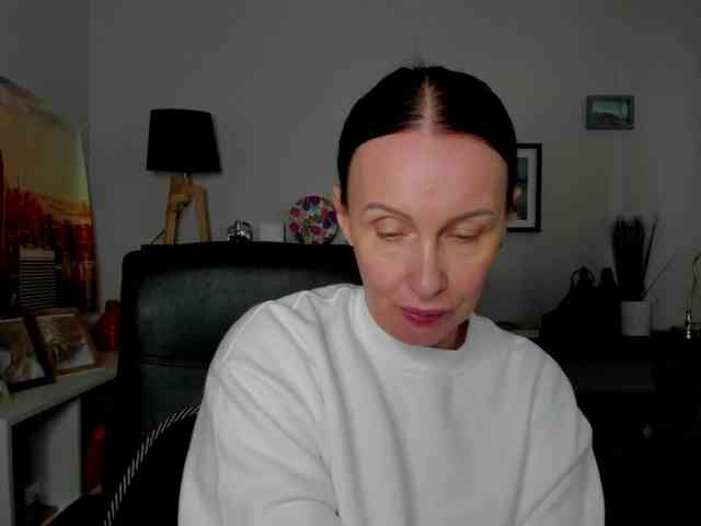 velvetJasmine webcam