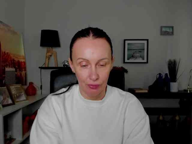 velvetJasmine webcam