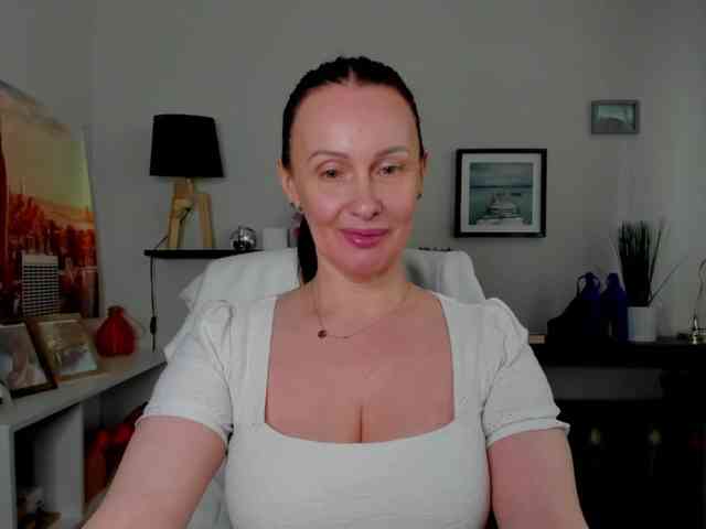 velvetJasmine webcam