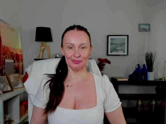 velvetJasmine webcam