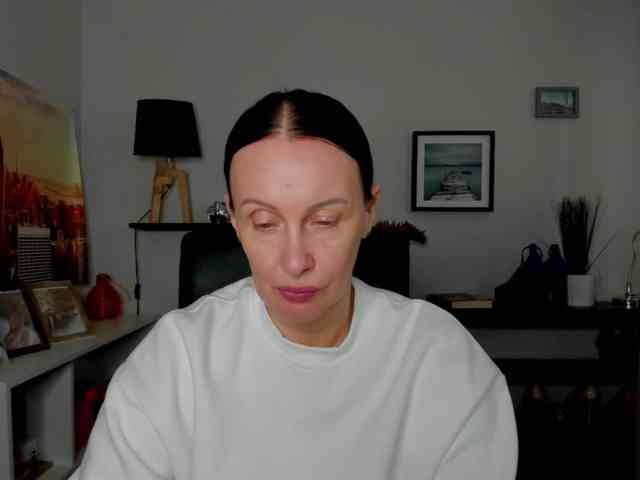 velvetJasmine webcam