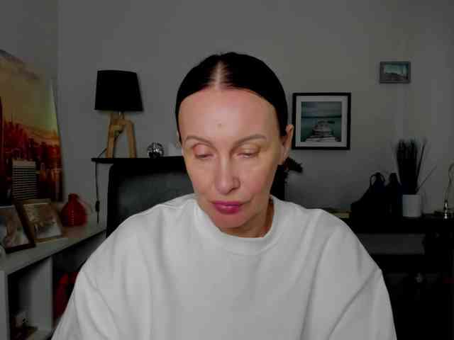 velvetJasmine webcam