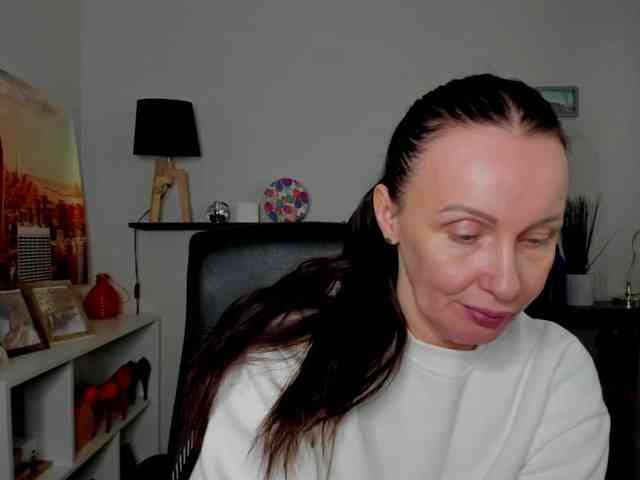 velvetJasmine webcam