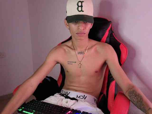 Sungyol Live Webcam on BongaCams