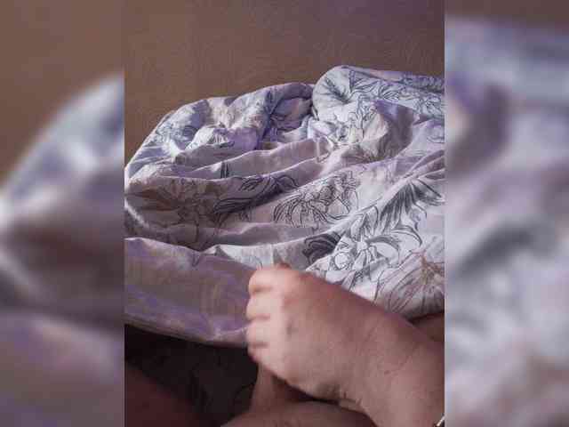_Alexs-And-Kriiss_ webcam