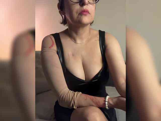 Lady-Liss webcam