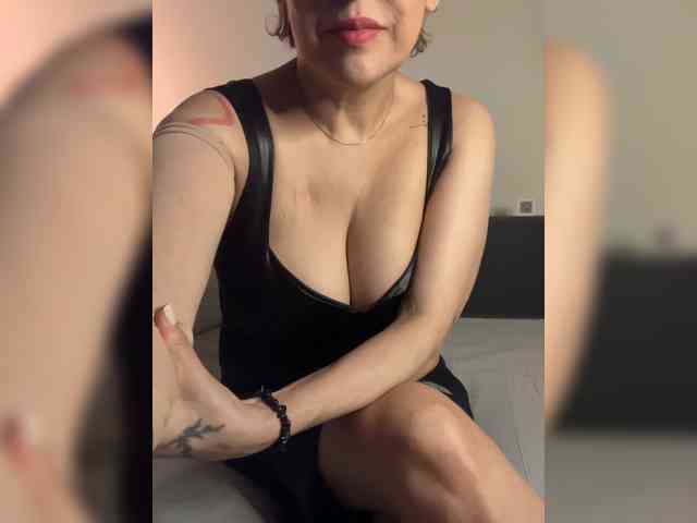 Lady-Liss Live Webcam on BongaCams