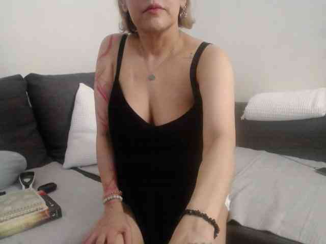 Lady-Liss webcam