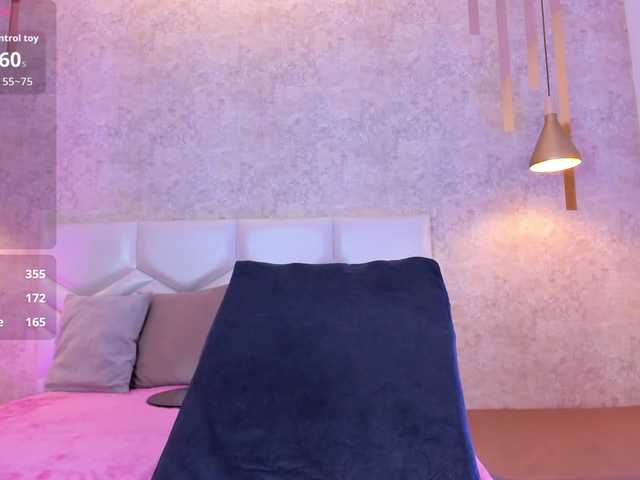 AriiNovoa live cam on BongaCams