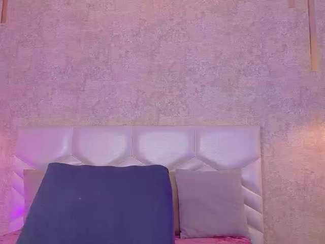 AriiNovoa live cam on BongaCams