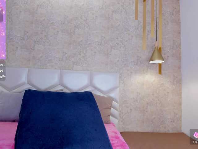 AriiNovoa live cam on BongaCams