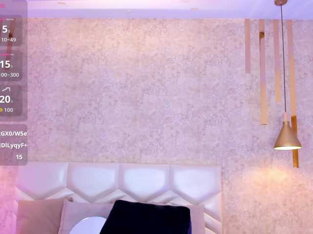 AriiNovoa live cam on BongaCams