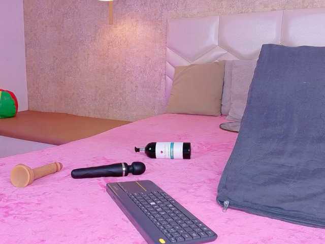 AriiNovoa live cam on BongaCams