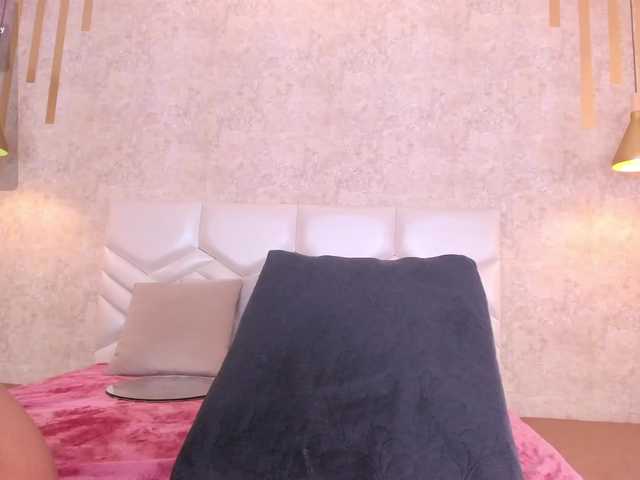 AriiNovoa live cam on BongaCams