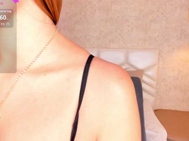 AriiNovoa live cam on BongaCams