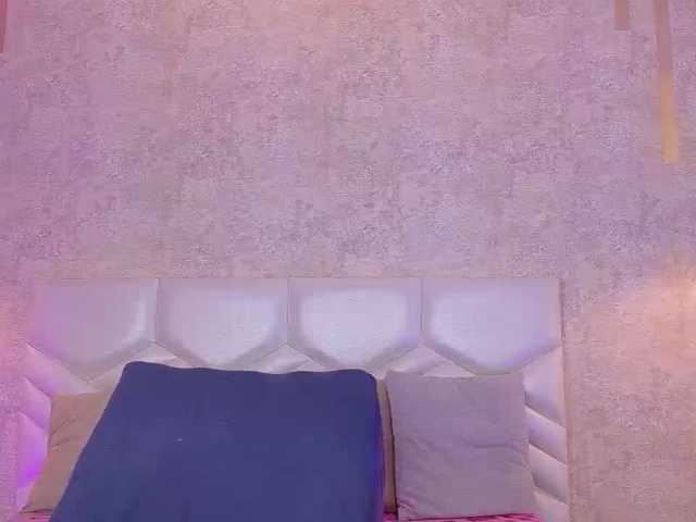 AriiNovoa live cam on BongaCams